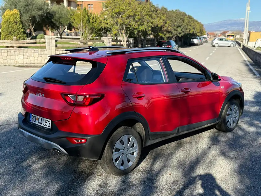 Kia Stonic — photo 3